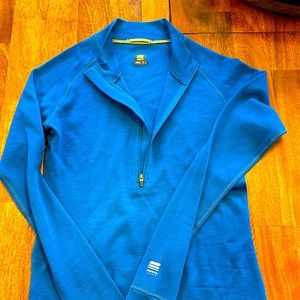 MERIWOOL women’s merino 250 midweight half zip top Small blue
